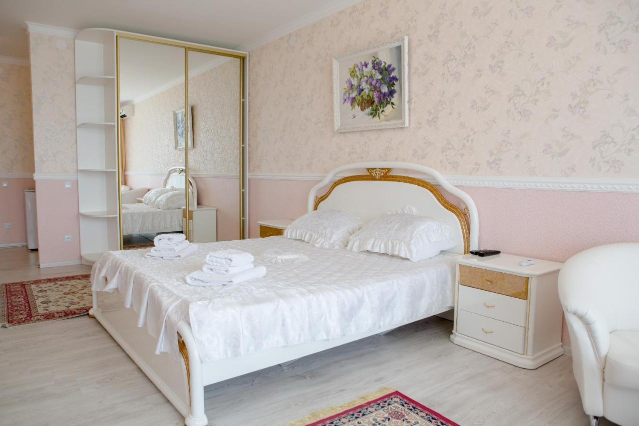 Kolyada Hotel Odessa Quarto foto